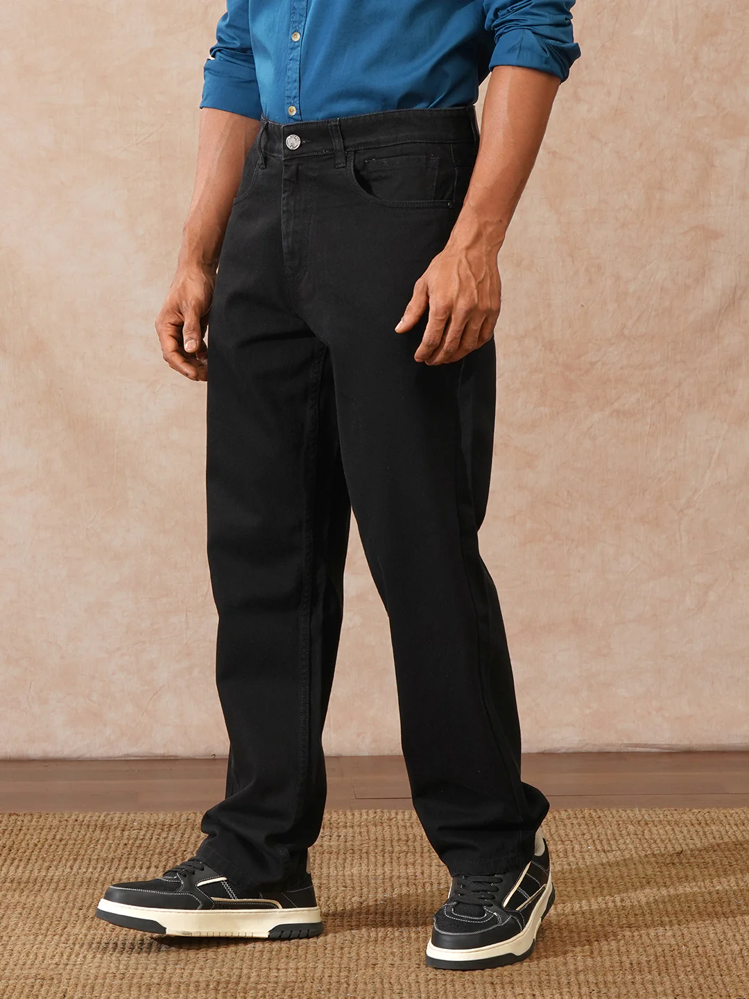 Casual Anti Fit Jeans | Black - Image 4