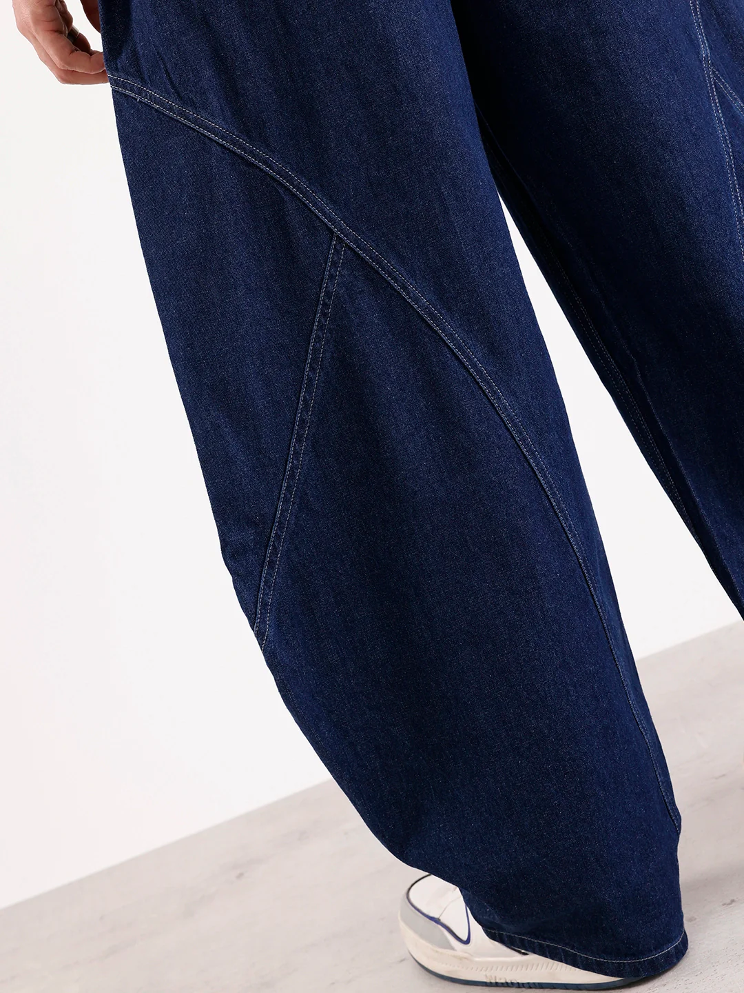Classic Baloon Fit Jeans   |  Blue - Image 5