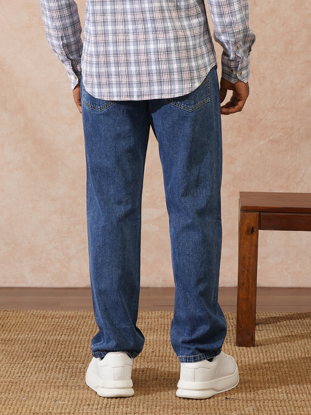 Light Fade Anti Fit Jeans | Blue - Image 3