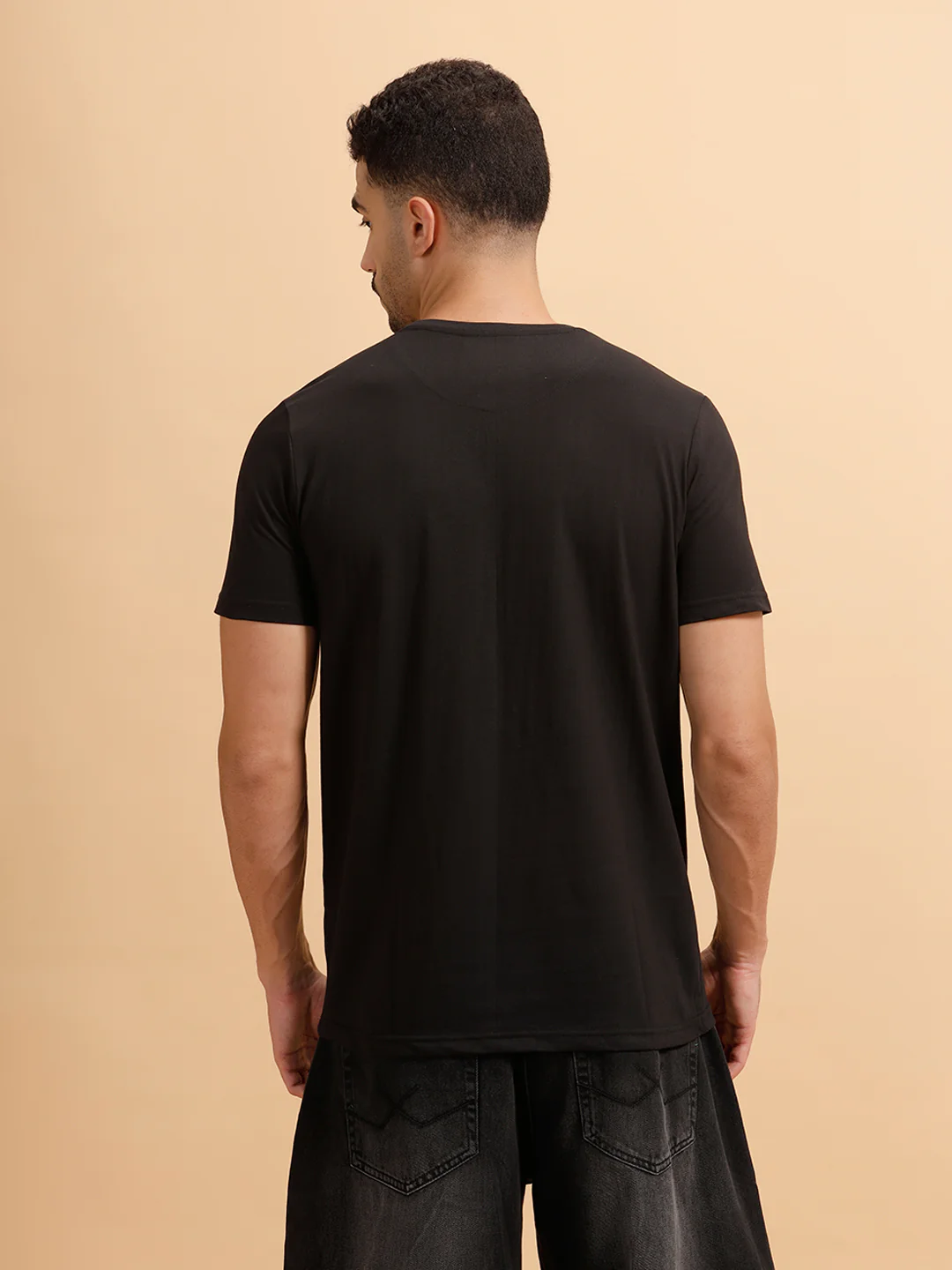 Sprayed Logo Printed T-Shirt | Black - Image 5